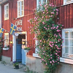 Garvaregården Hotel , B&B och Café